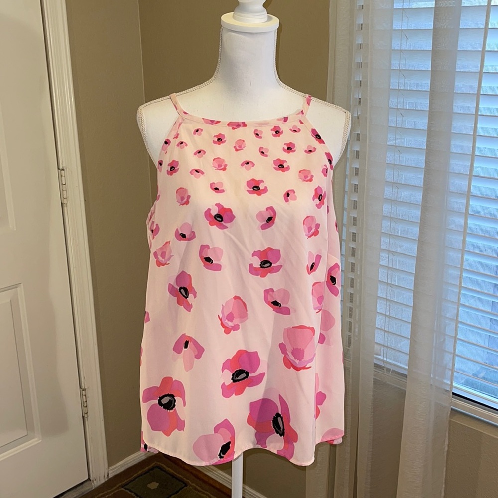 🌻 Cabi Floating Poppies Tie Back Tank